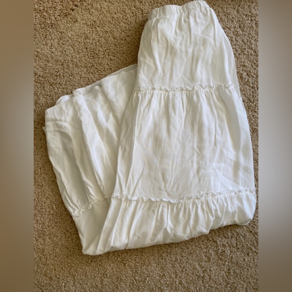 Brandy Melville Izzy Skirt